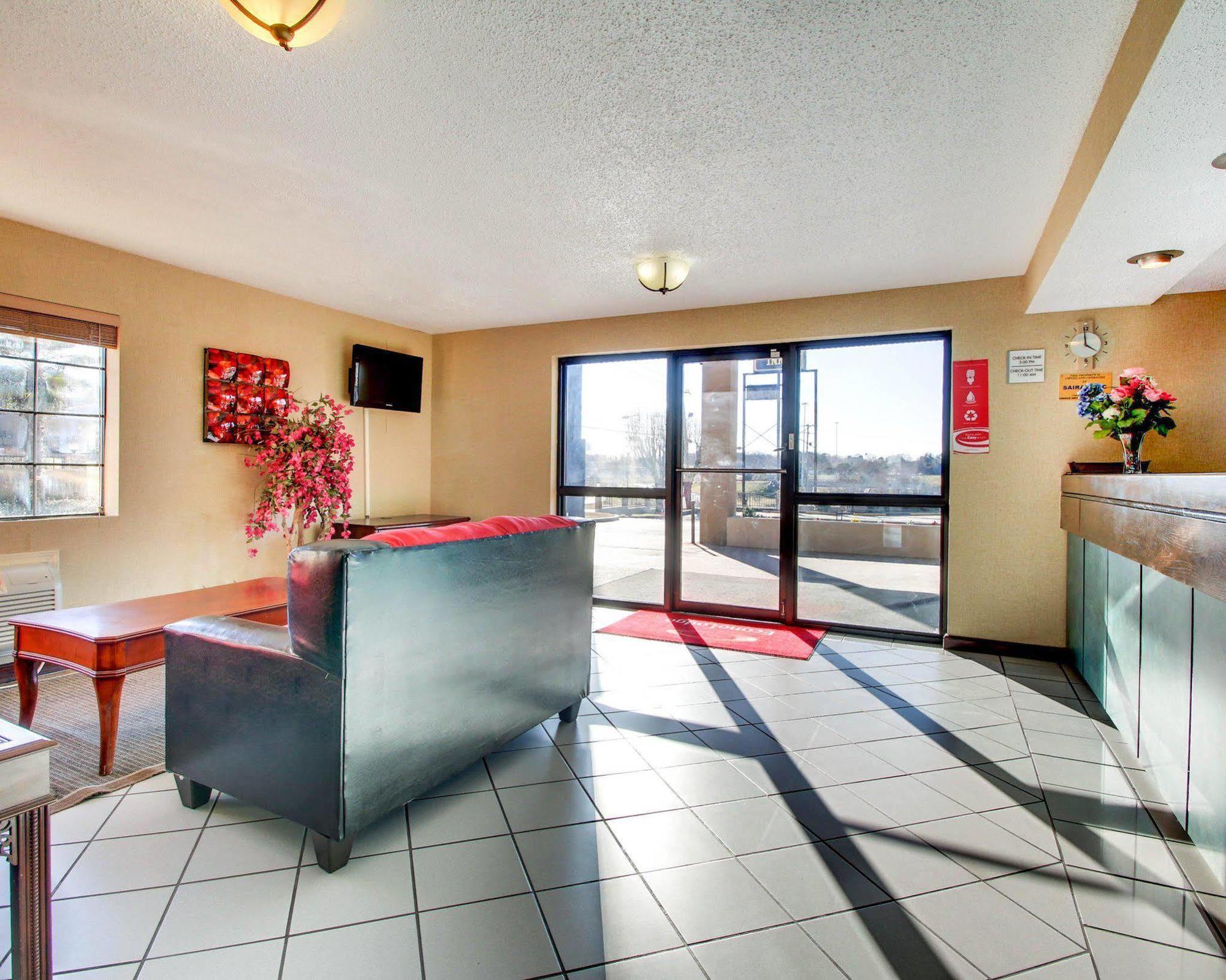 Econo Lodge Vicksburg Exterior photo
